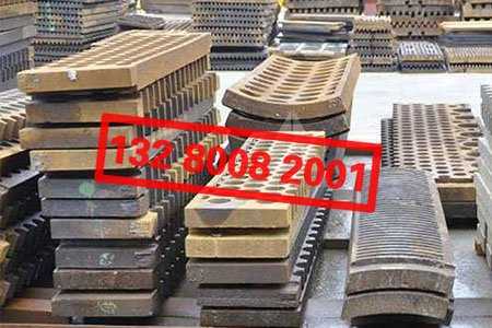 ����C����