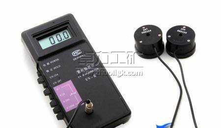 UV-B����ݗ��Ӌ